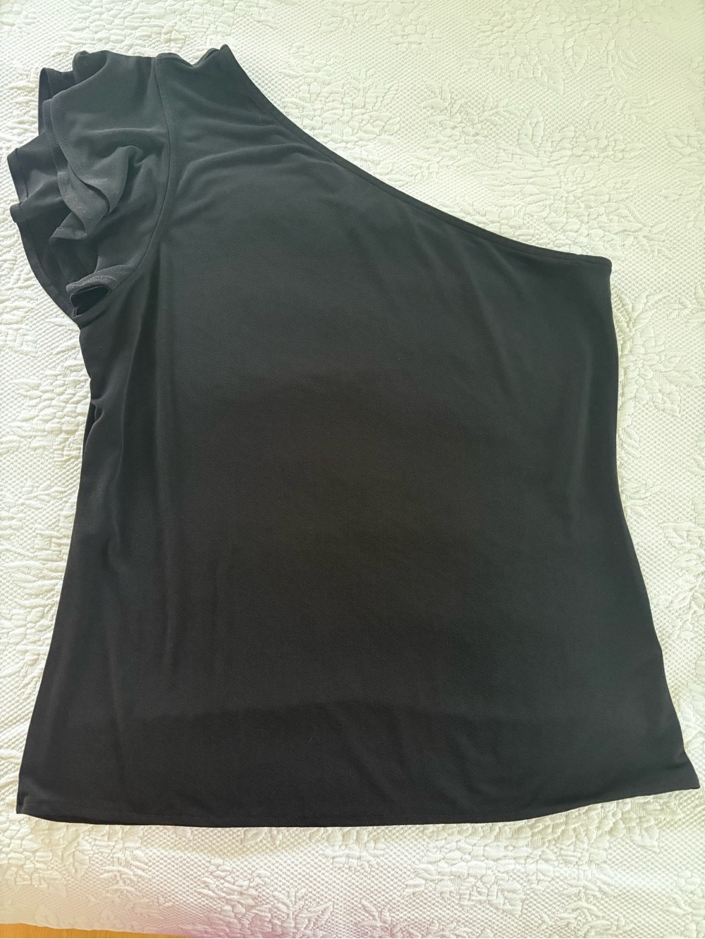 Banana Republic One-Shoulder Ruffle Women’s Top (size L)